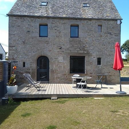 Les Charmantes Pierres Percees Ploumilliau Exterior foto