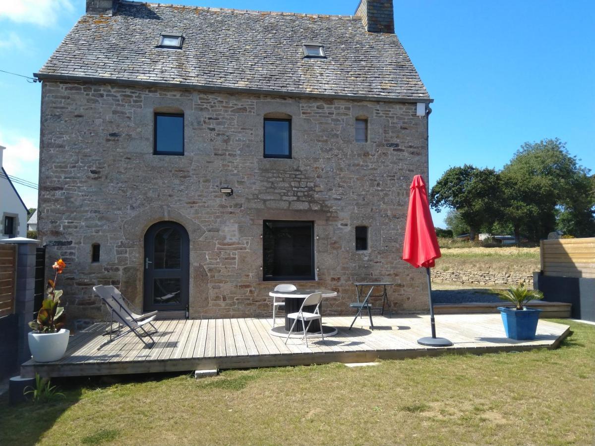Les Charmantes Pierres Percees Ploumilliau Exterior foto